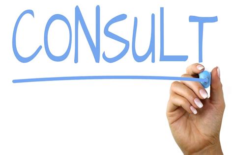 How to use the word “consult” .